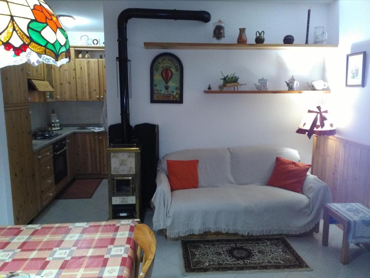 La Casa Di Puffy Apartment Селвино Екстериор снимка